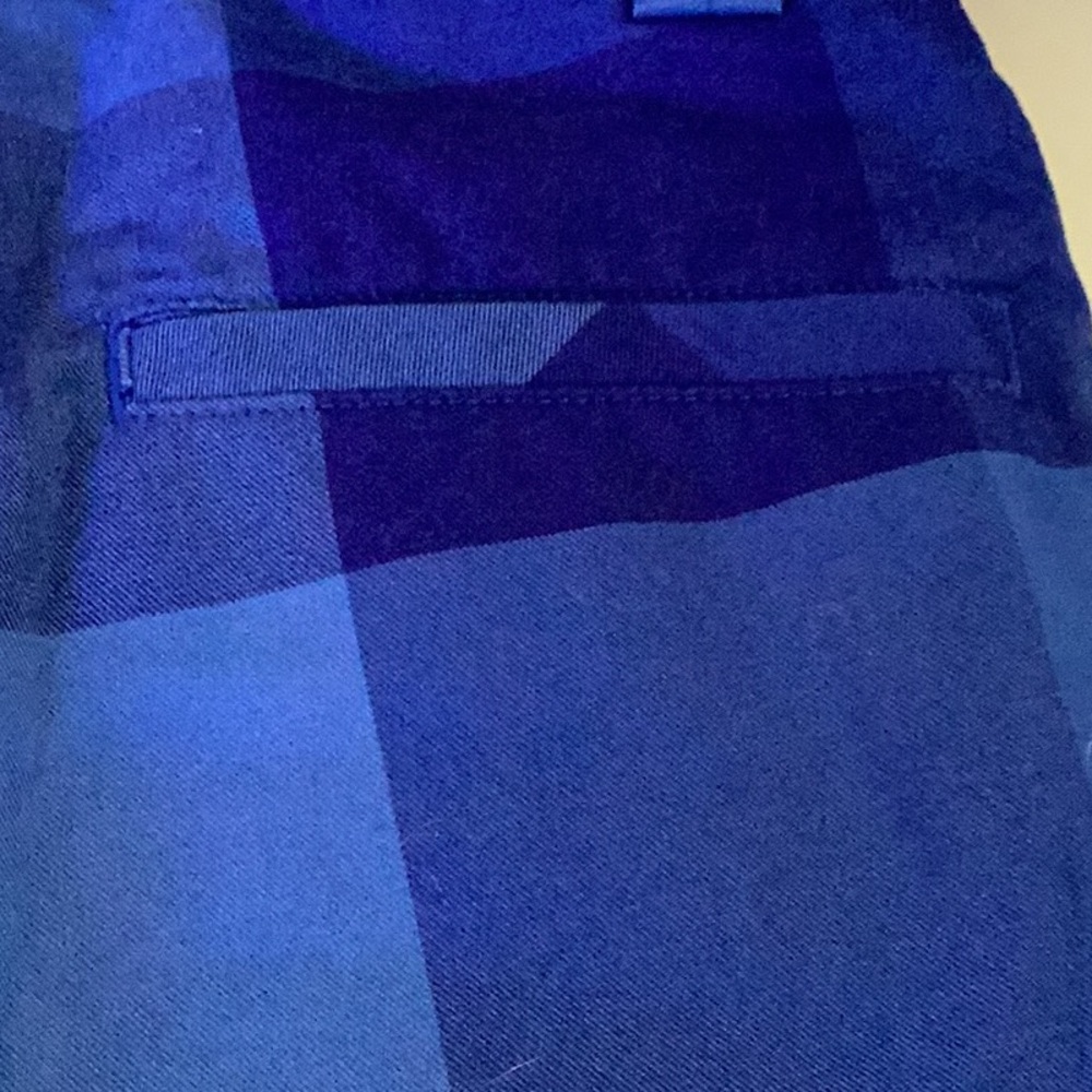 Under Armor Blue Shorts. - Picture 3 of 10